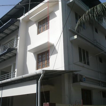 Jacaranda Holiday Home Kochi Extérieur photo