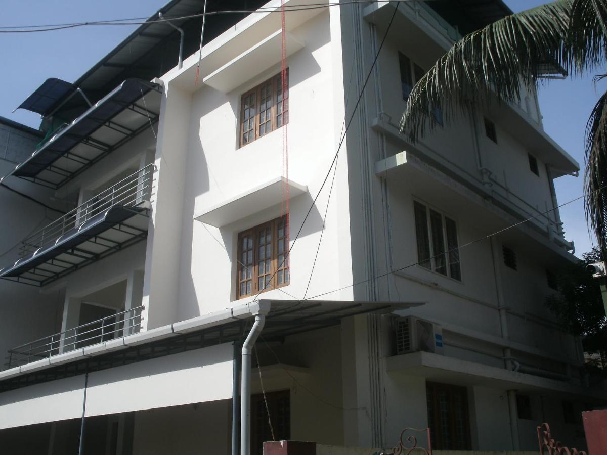 Jacaranda Holiday Home Kochi Extérieur photo