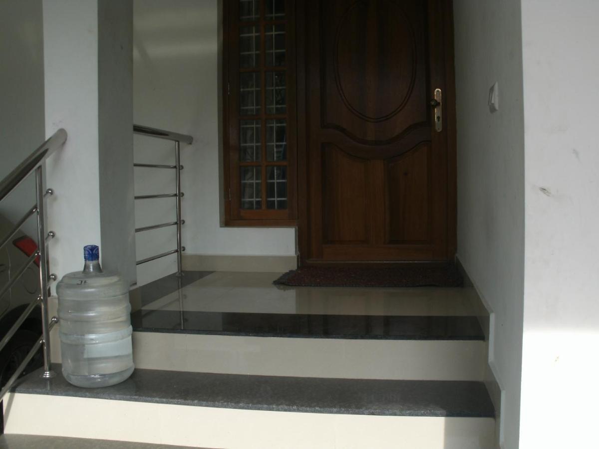 Jacaranda Holiday Home Kochi Extérieur photo